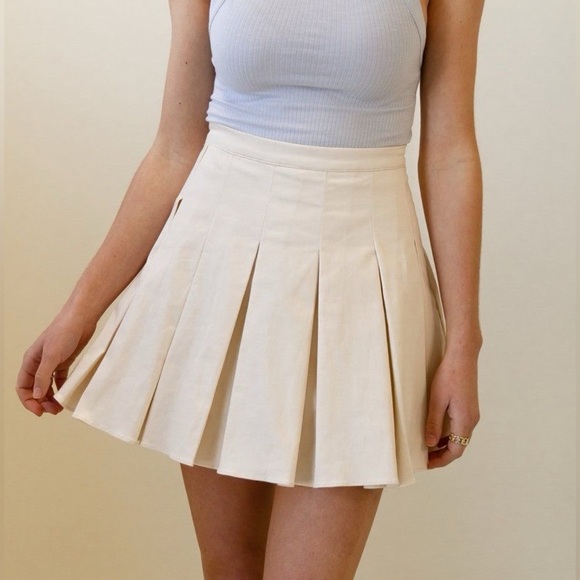 Hollister Dresses & Skirts - Holliste Ultra High Rise Plaid Schoolgirl Mini Skirt. Size M NWOT. Preppy. Y2K